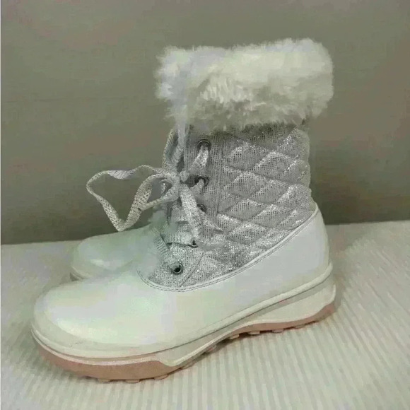 Kelly & Katie Aurora kids showboat silver white pink size 3M EUC let it go - Picture 14 of 15